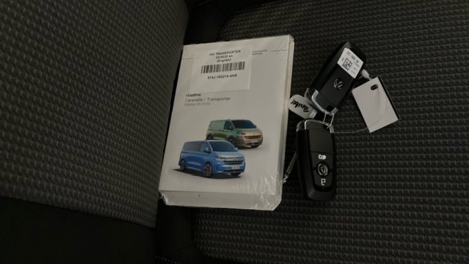 Volkswagen Transporter T32 Swb Diesel 2.0 TDI 150 Commerce Pro S Van [5 Plus] - Image 44